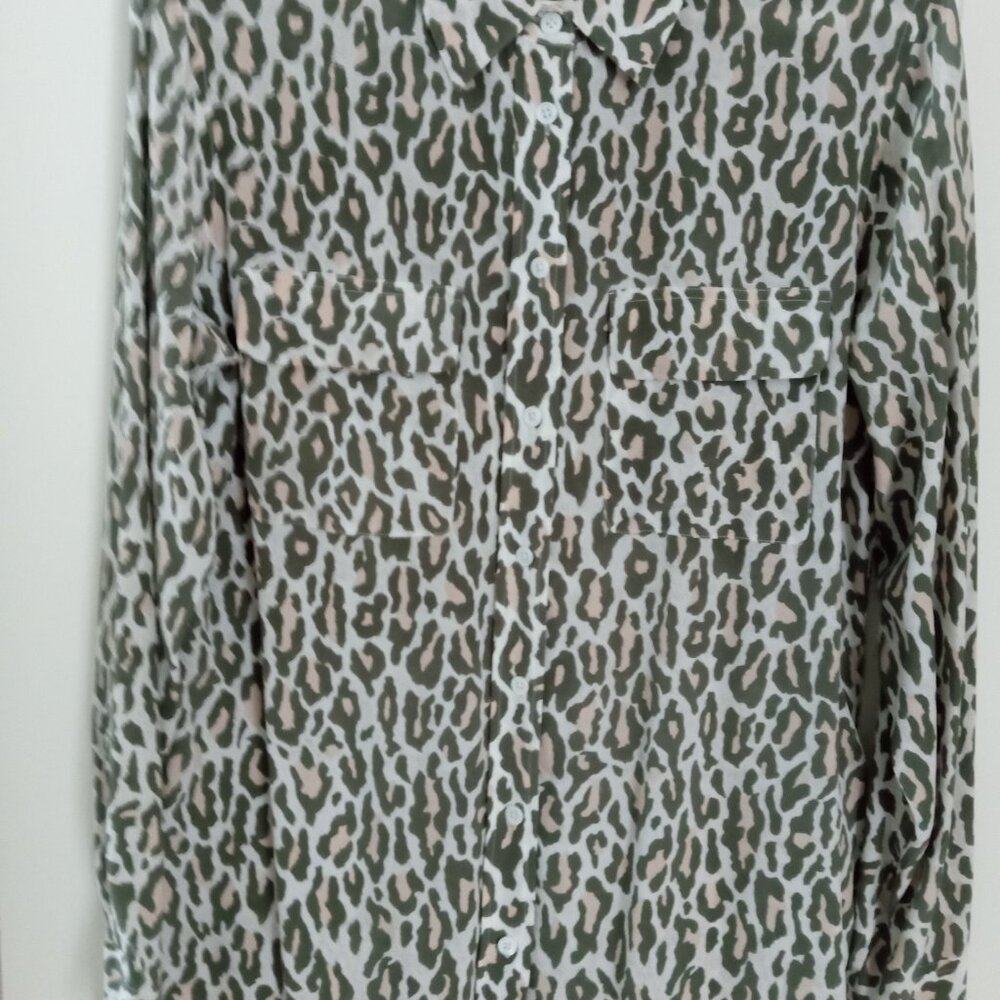 Equipment 100% Silk Animal Print Shirt Blouse - New without tags